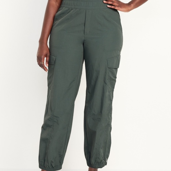NWT OLD NAVY High-Waisted Ankle-Zip Cargo Joggers Color Dark Ivy Size Medium - Picture 4 of 8